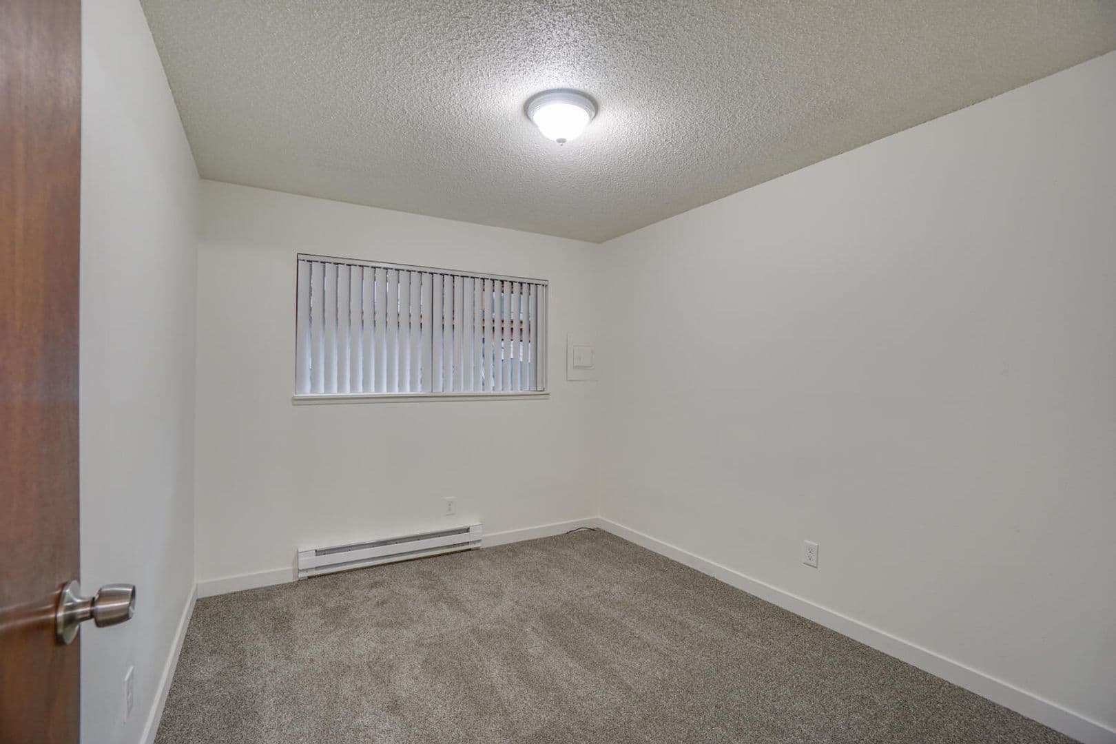 Forest Grove Apartment: 1504-1508 21st Place