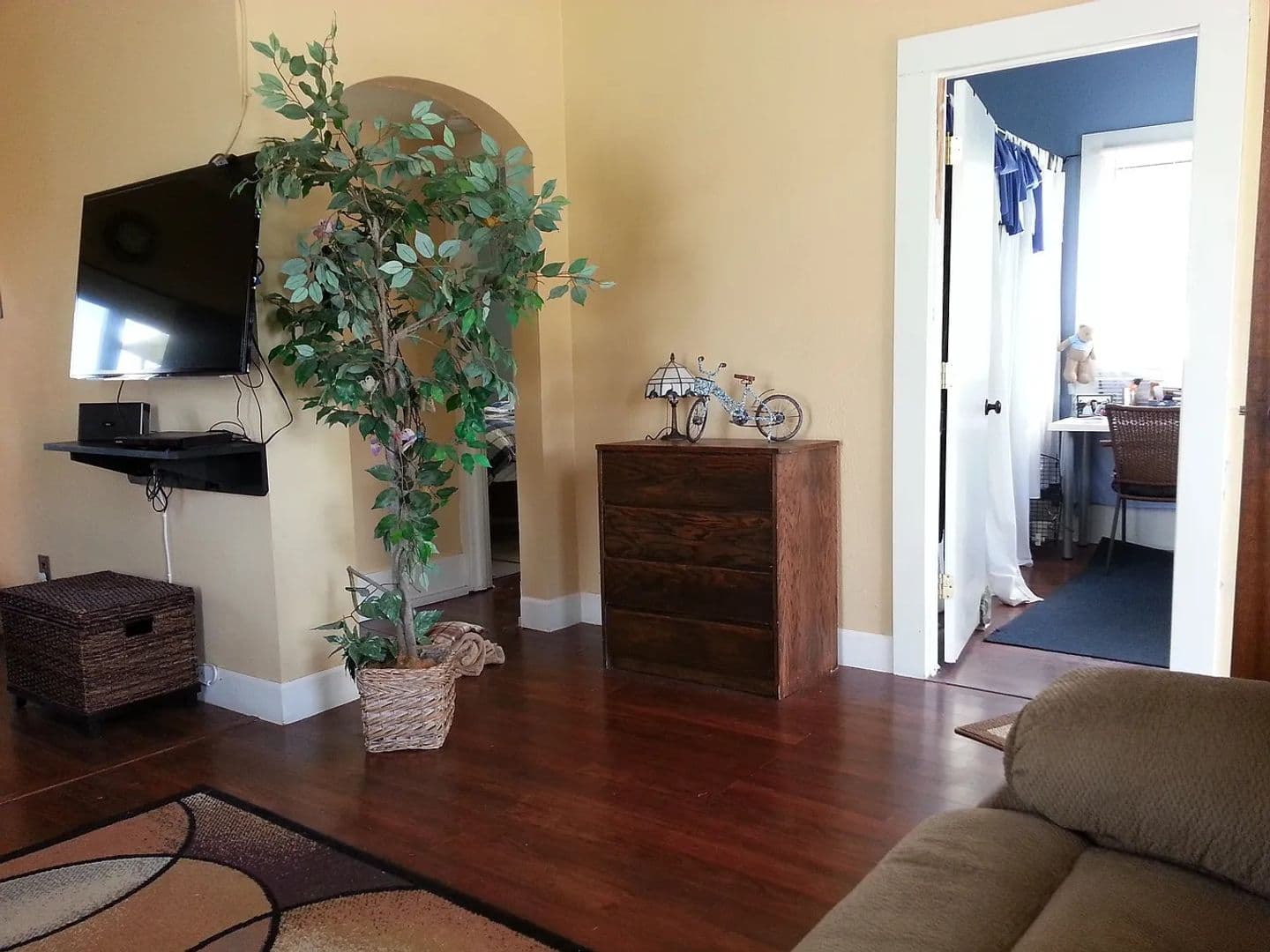 Stayton House: 1178 N 3rd Ave