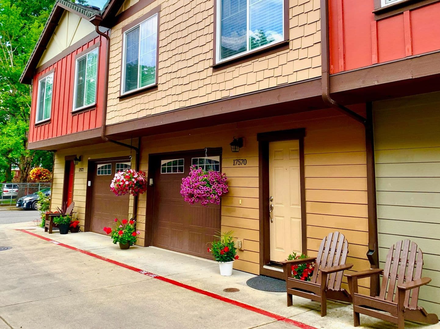 Portland Apartment: 17512-17572 SE Pine St.