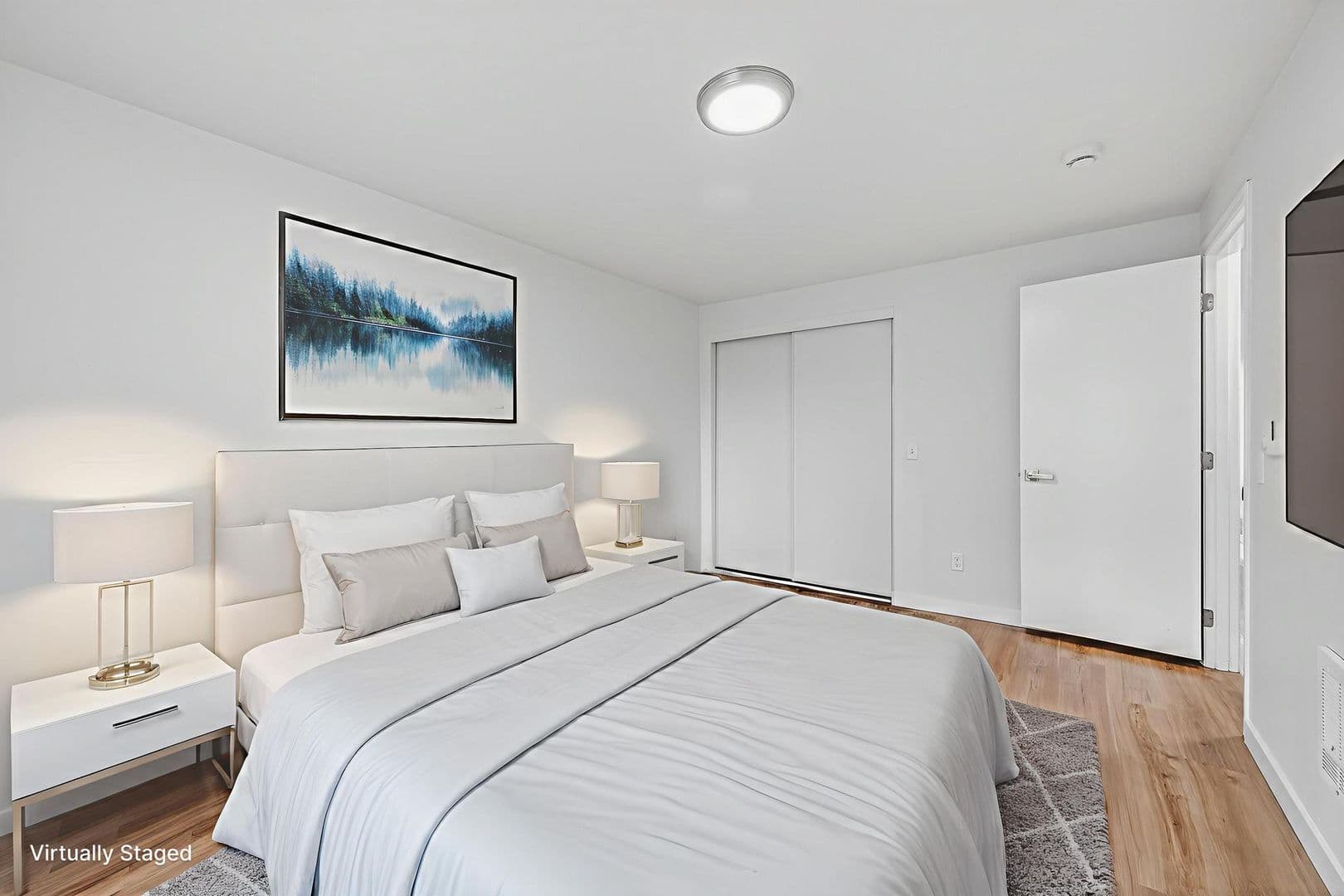 Cornelius Apartment: 1100 N Davis Street