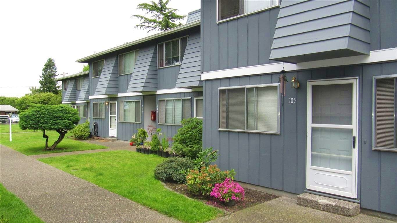 Fairview Apartment: 320 Lincoln Street