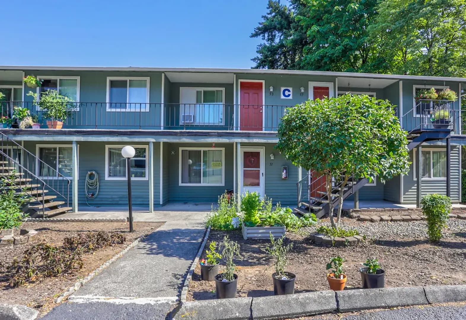 Portland Apartment: 10225 to 10257 NE Fremont Street
