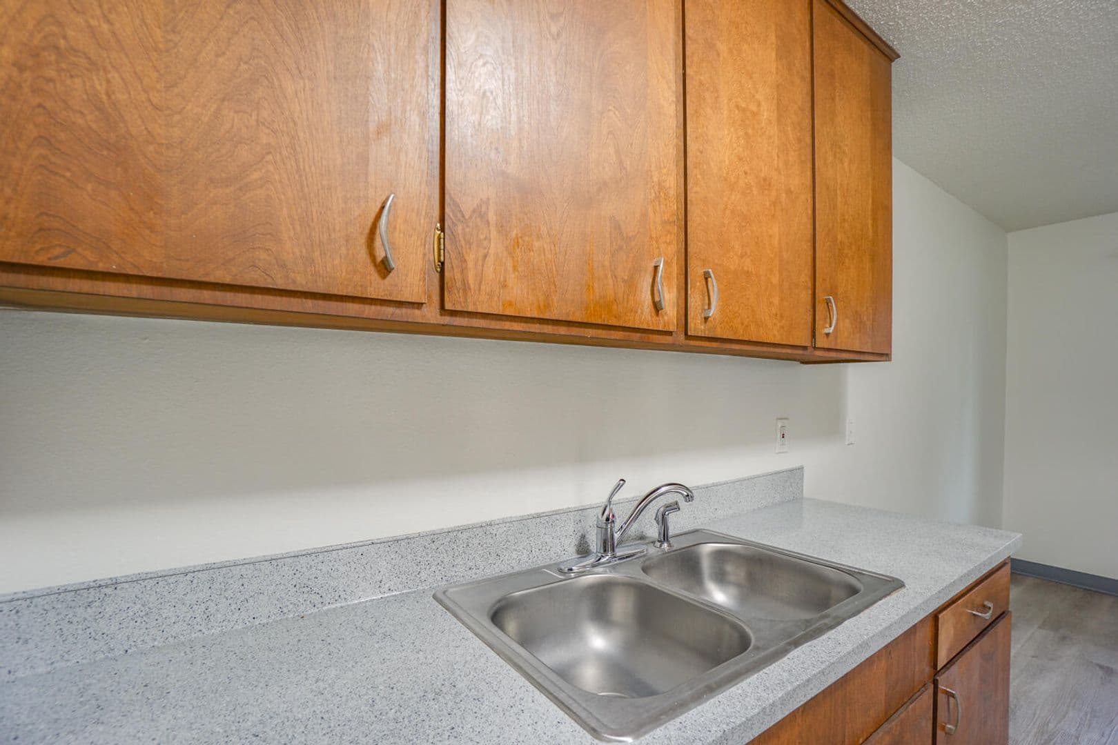 Forest Grove Apartment: 1504-1508 21st Place