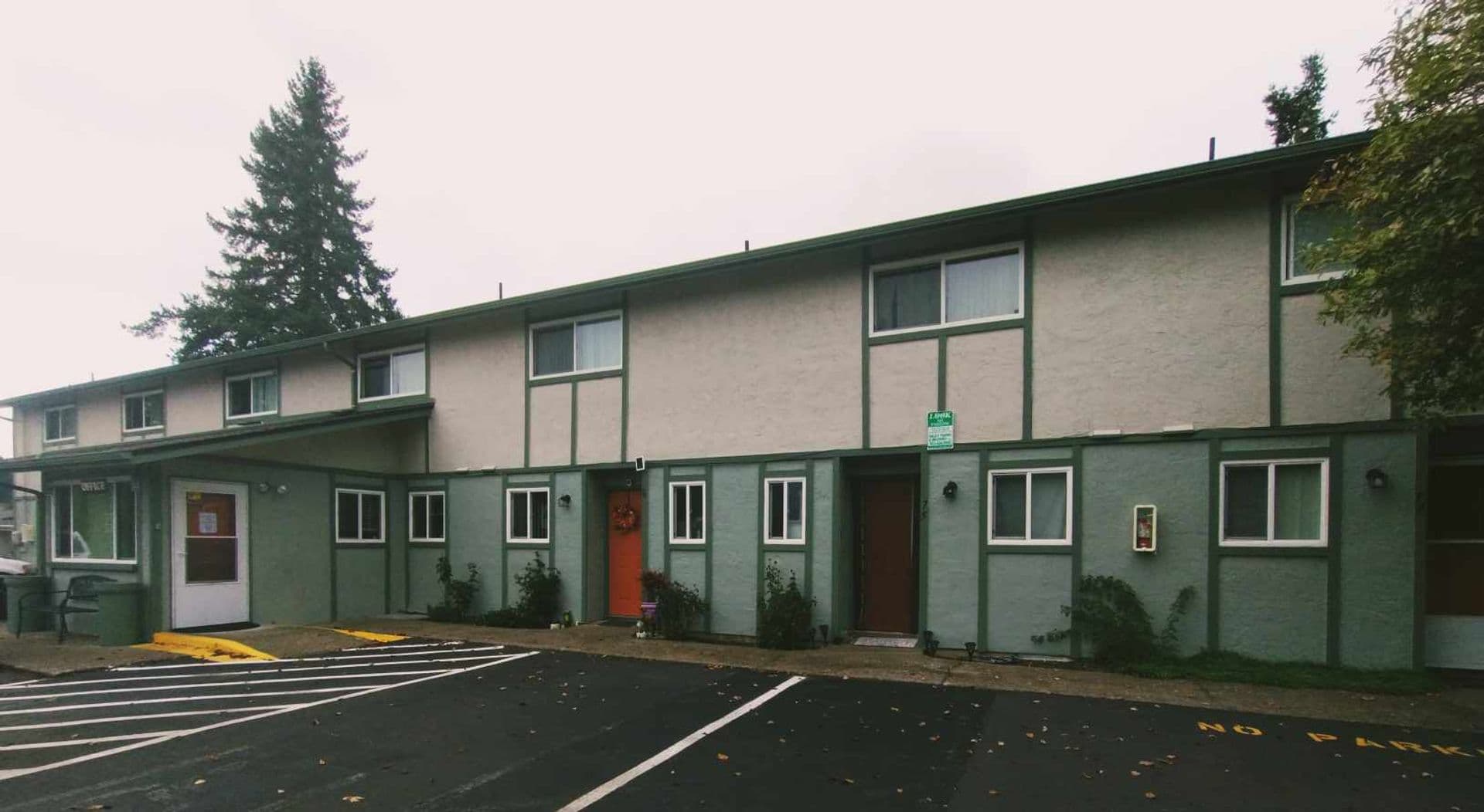 McMinnville Apartment: 1355 NW 2nd Street