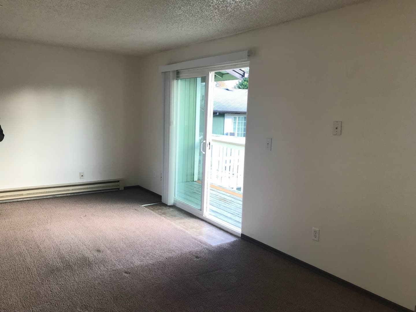 McMinnville Apartment: 730 SW Brockwood Avenue