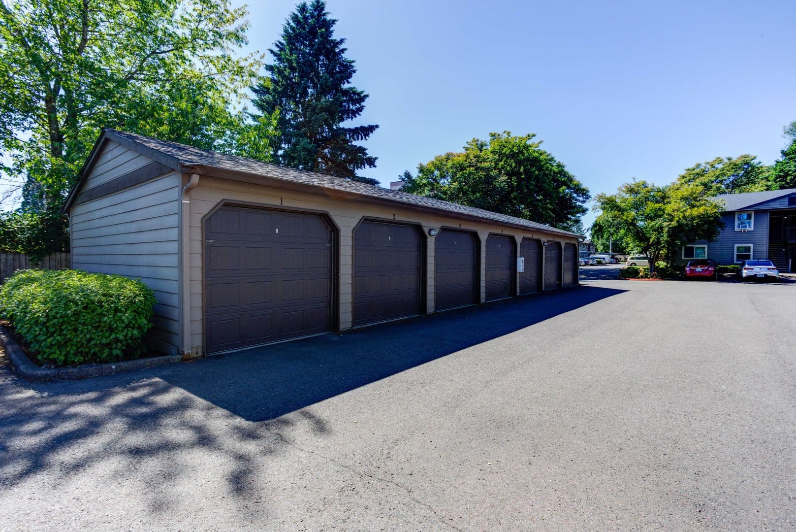 Vancouver Apartment: 7823 NE Fourth Plain Blvd