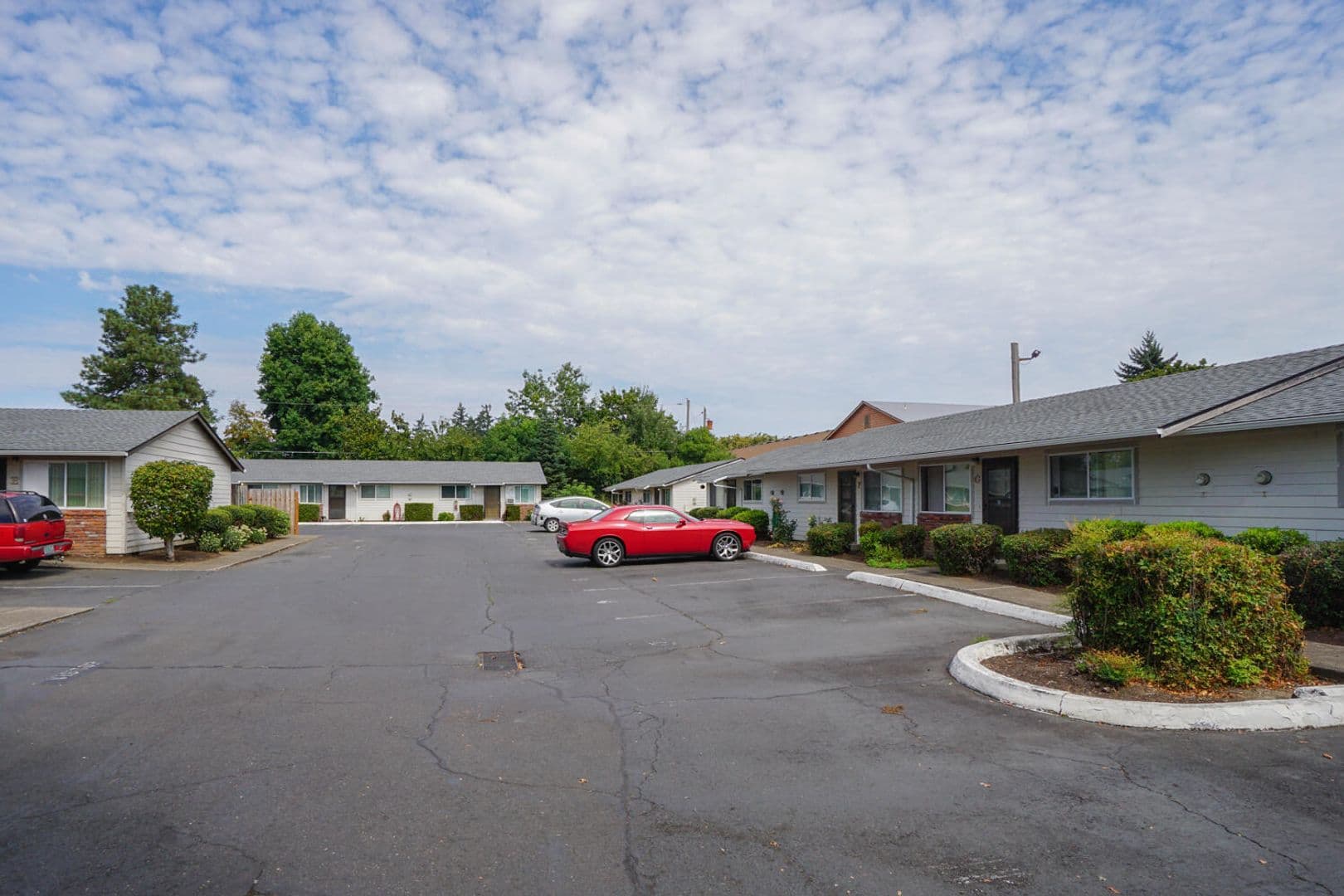 Forest Grove Apartment: 2747 20th Place