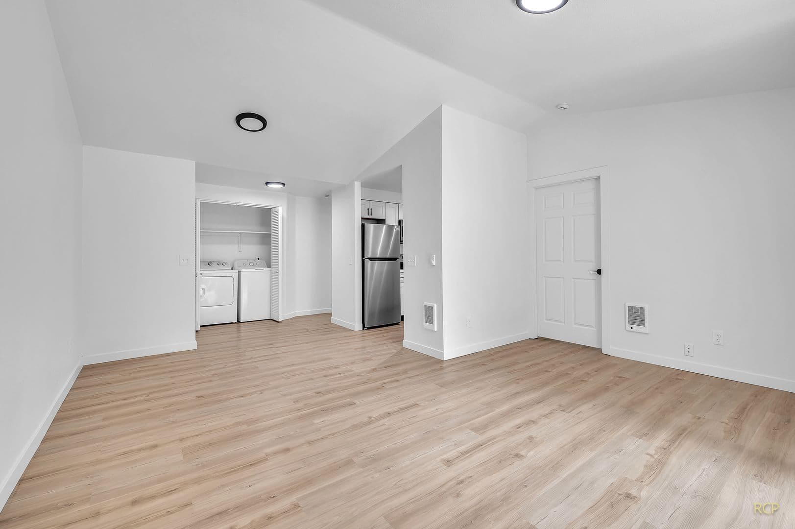 McMinnville Apartment: 1800 SW Old Sheridan Road