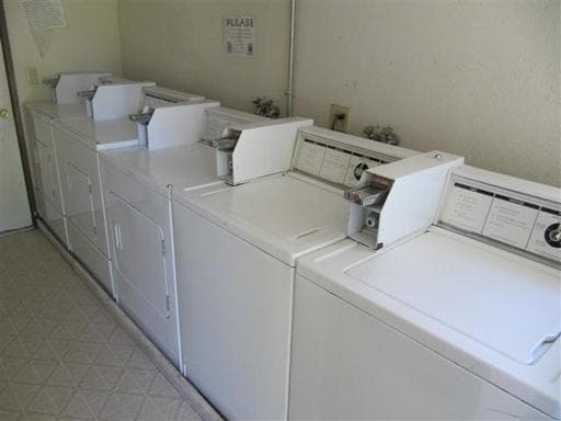 McMinnville Apartment: 730 SW Brockwood Avenue