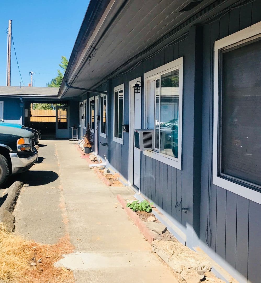 Forest Grove Apartment: 2231-2245 E Street