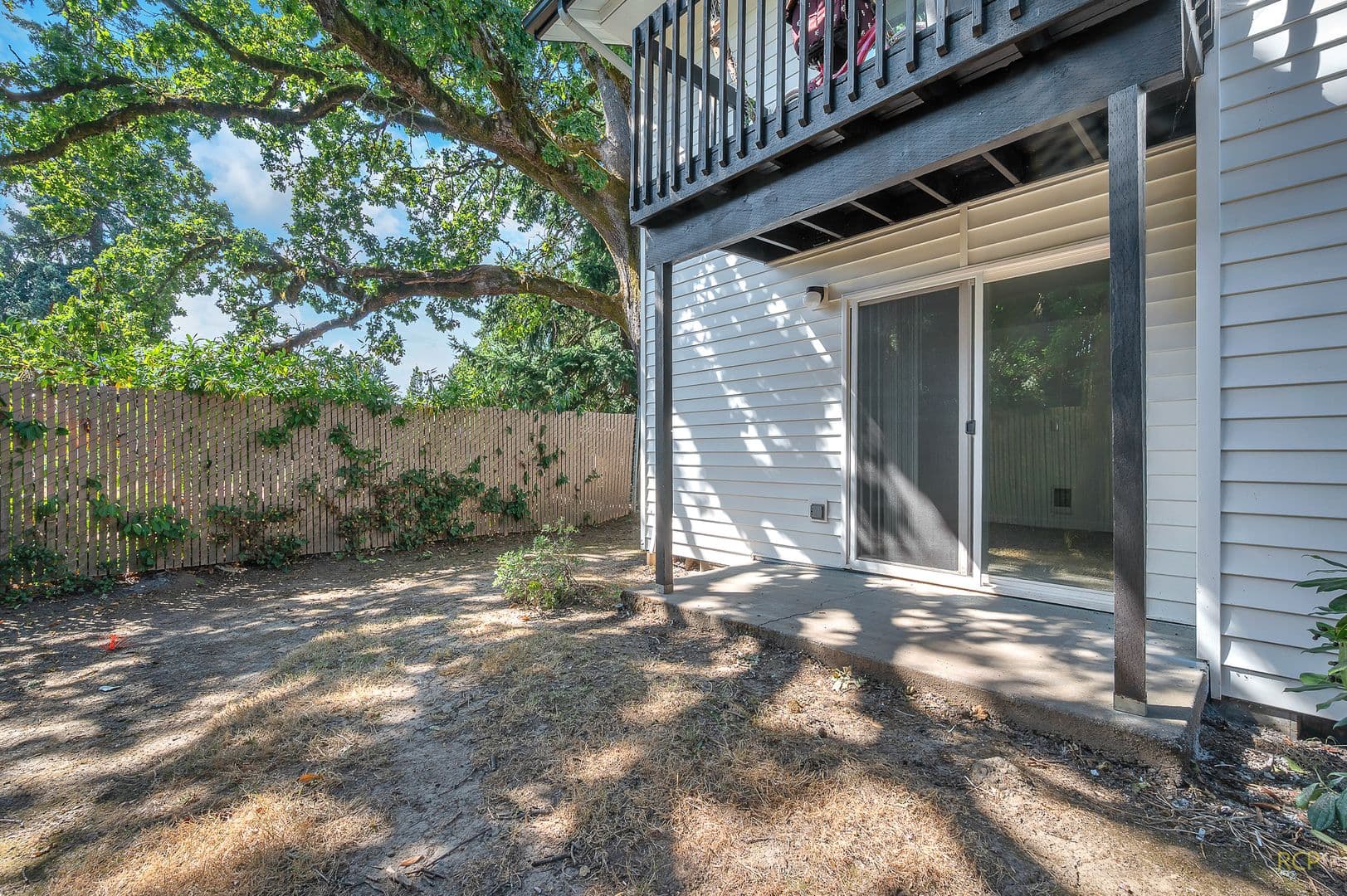 Keizer Apartment: 812-898 Lockhaven Dr NE