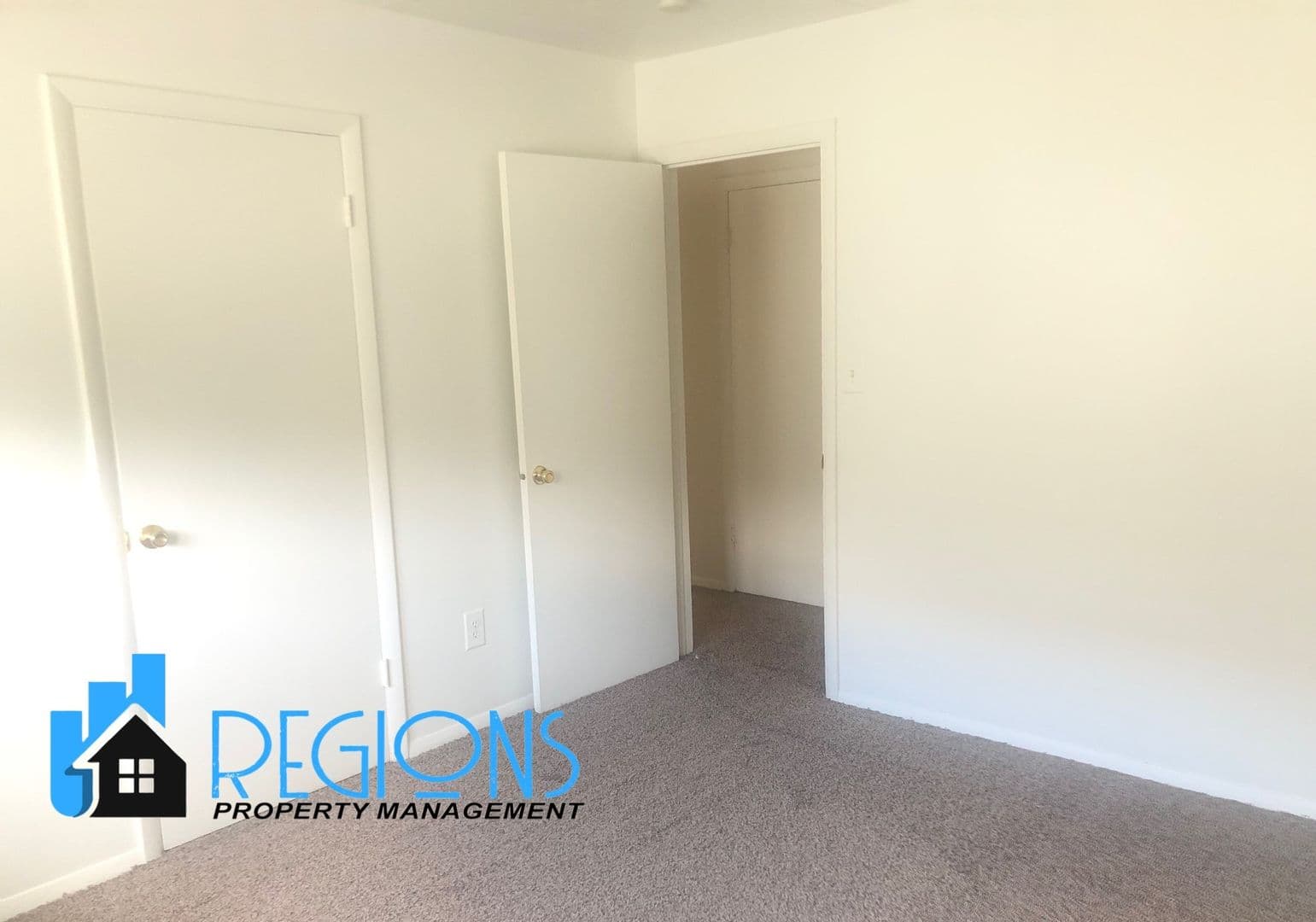 Bloomington Apartment: 822 E. Washington Street