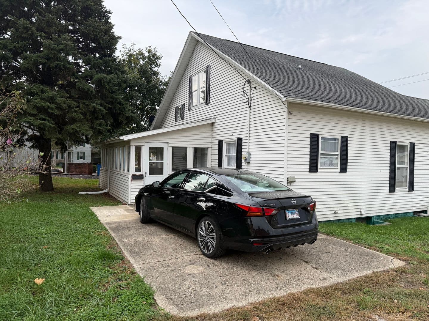 Leroy House: 103 N Walnut
