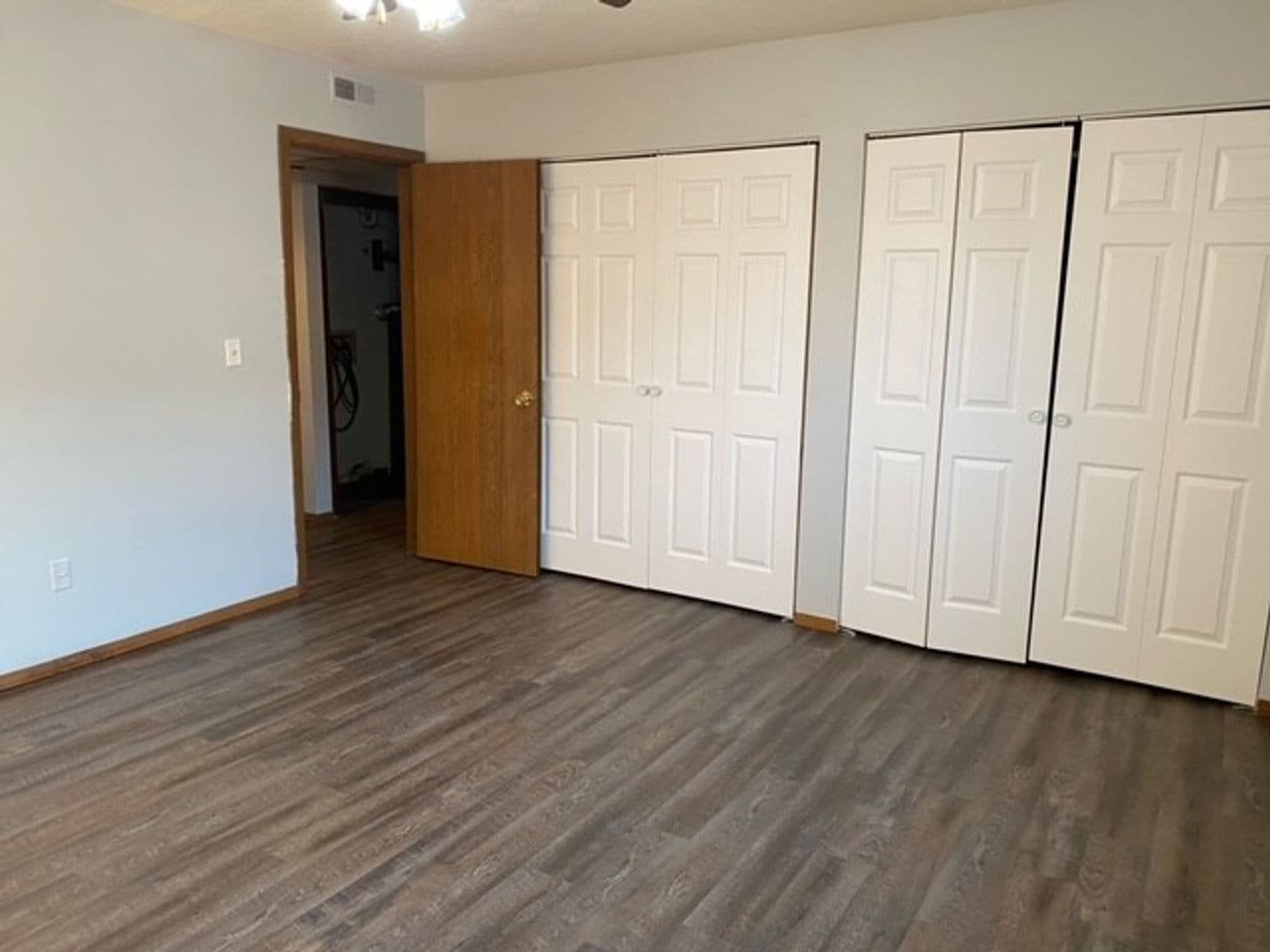 Bloomington Apartment: 3003 Lisa Drive