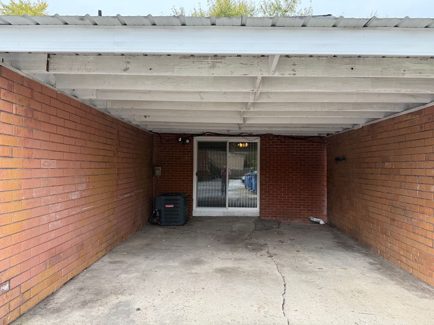 Normal Apartment: 1002 North School Street - 5