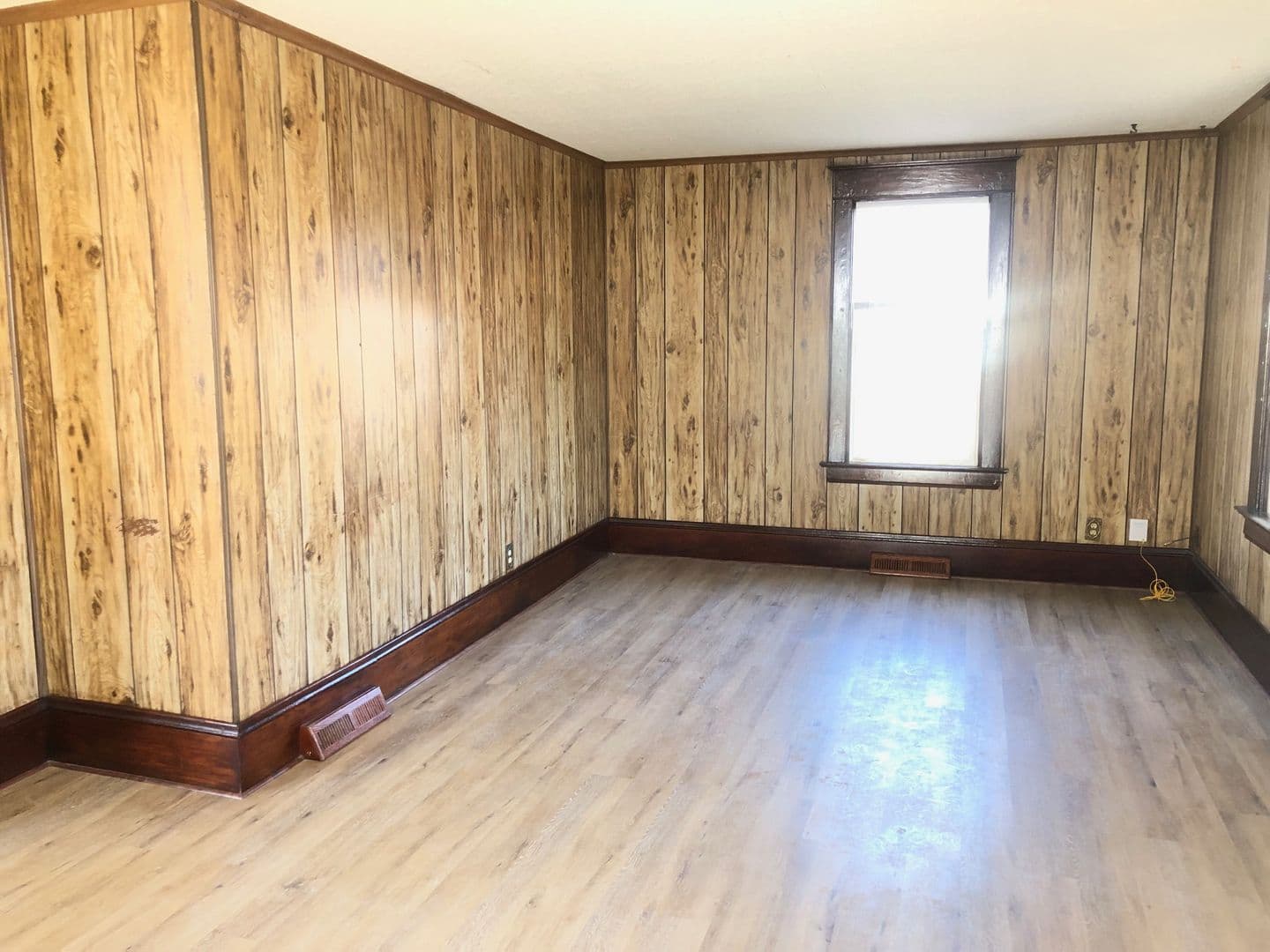Bloomington House: 1603 South Center Street