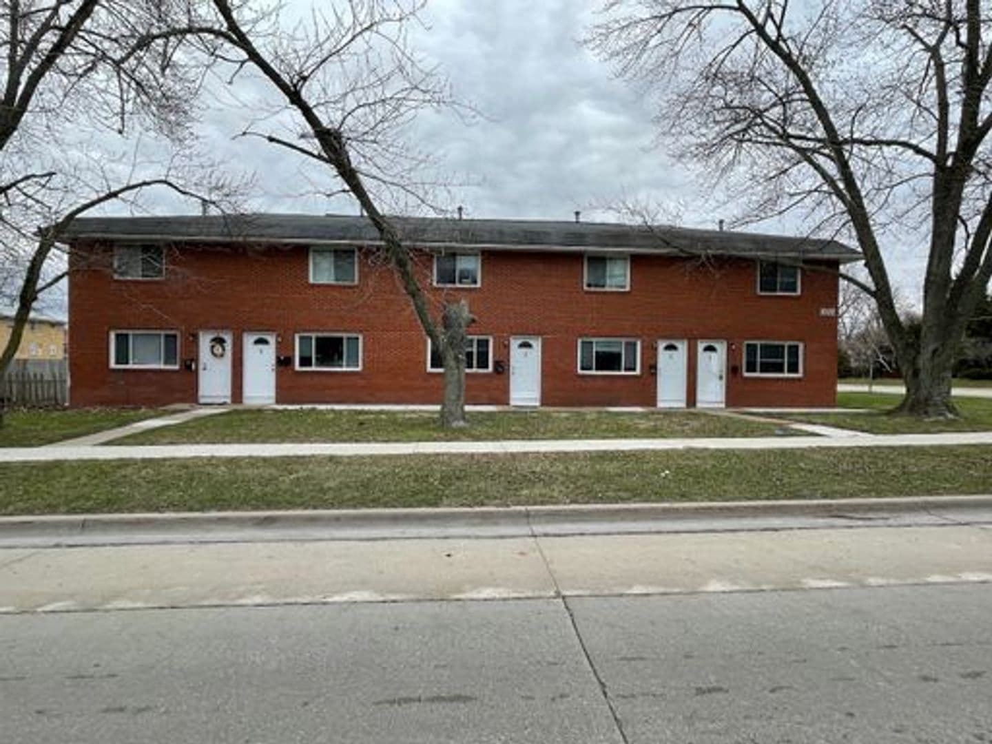 Normal Apartment: 1002 North School Street - 5