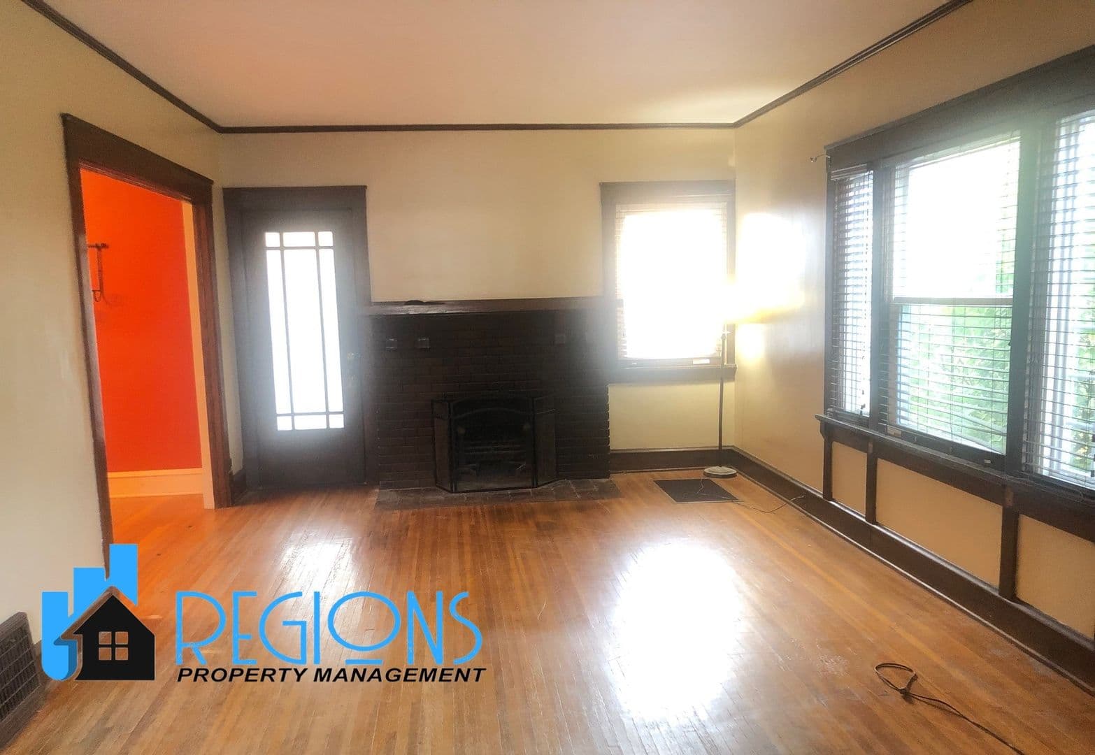 Bloomington House: 501 E Locust