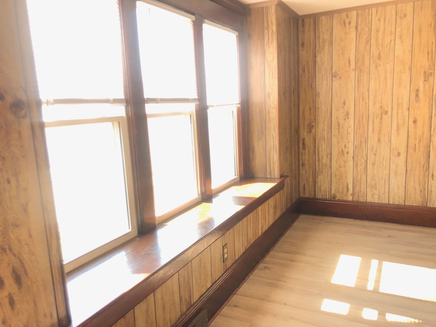 Bloomington House: 1603 South Center Street