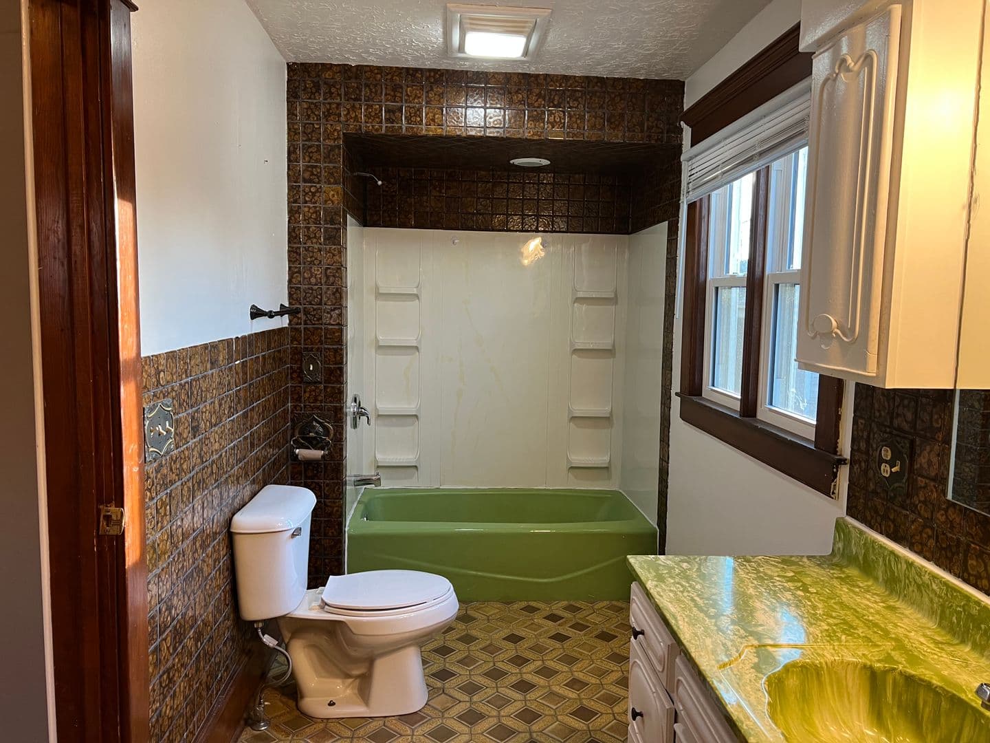 Bloomington House: 1603 South Center Street