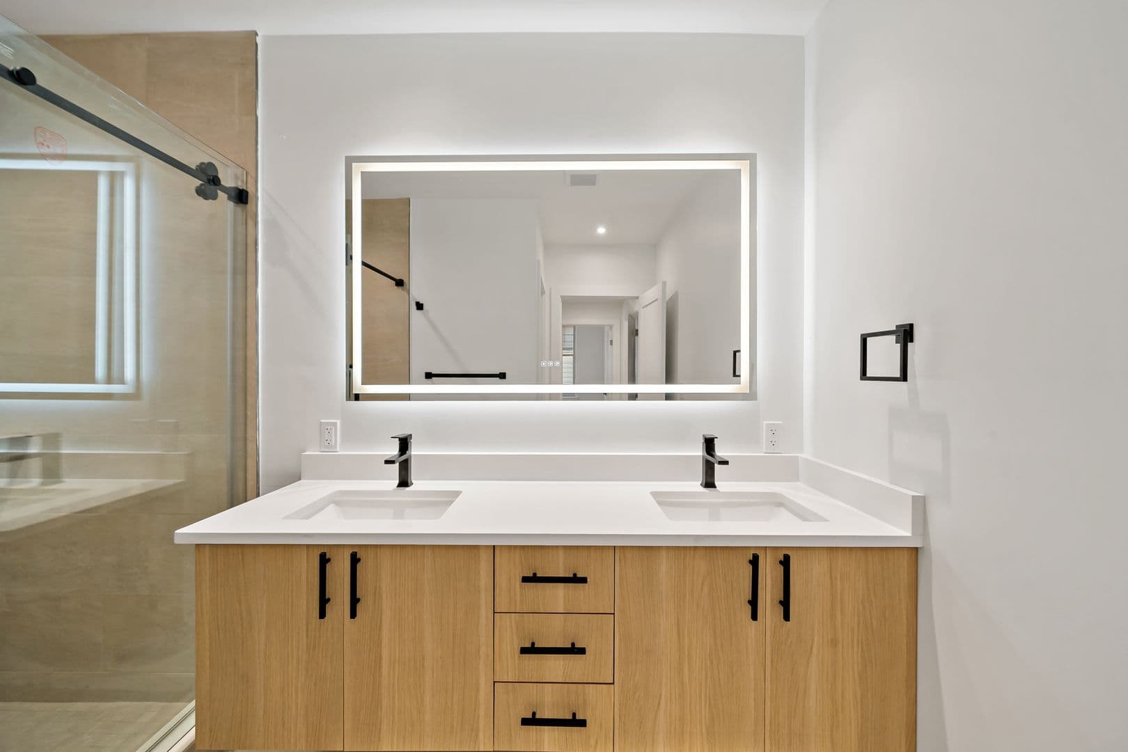 Philadelphia Apartment: 326 N 12th Street
