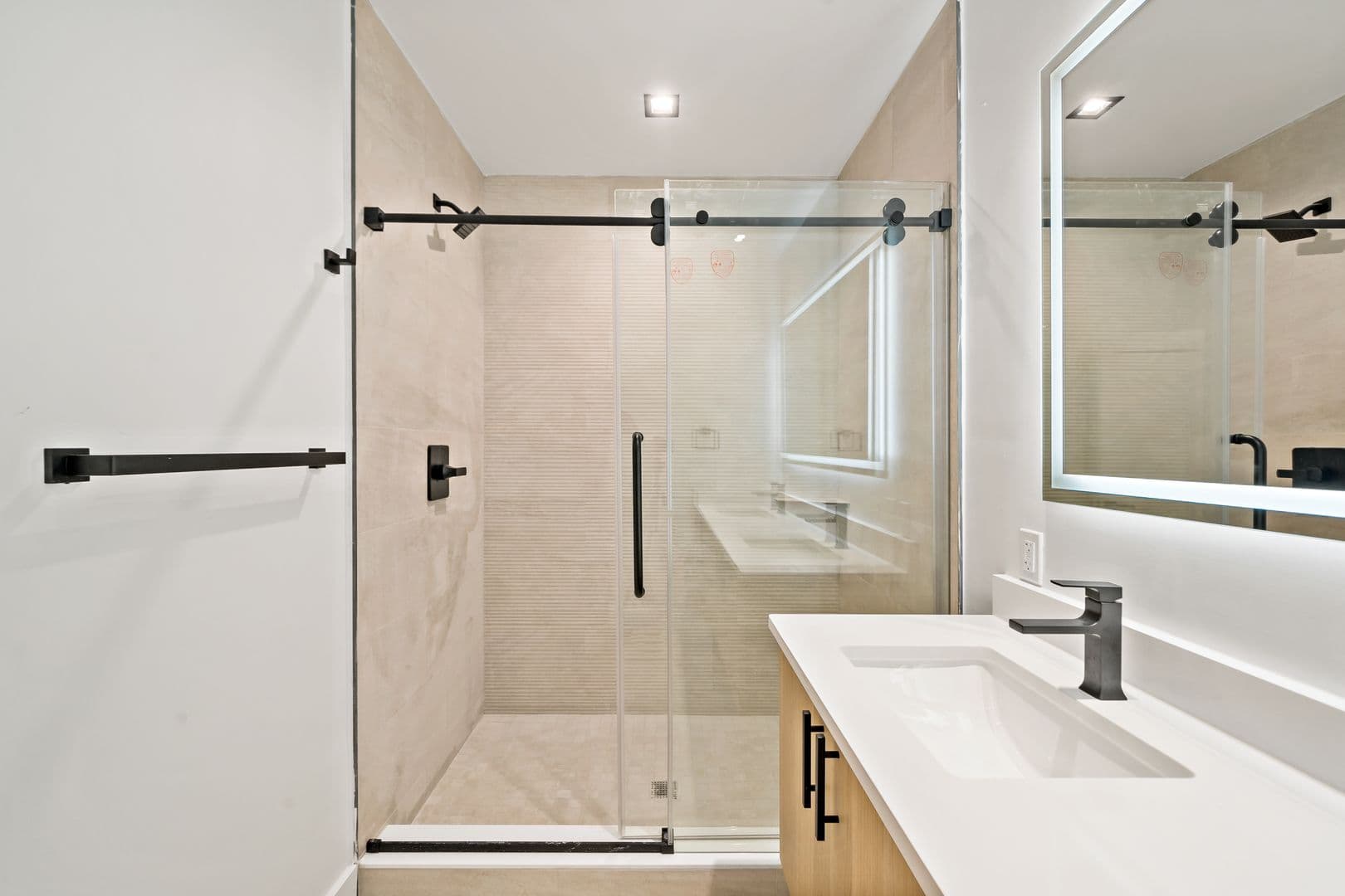 Philadelphia Apartment: 326 N 12th Street