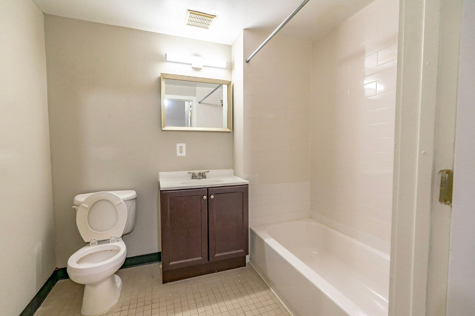 Philadelphia Apartment: 340 North 12th Street