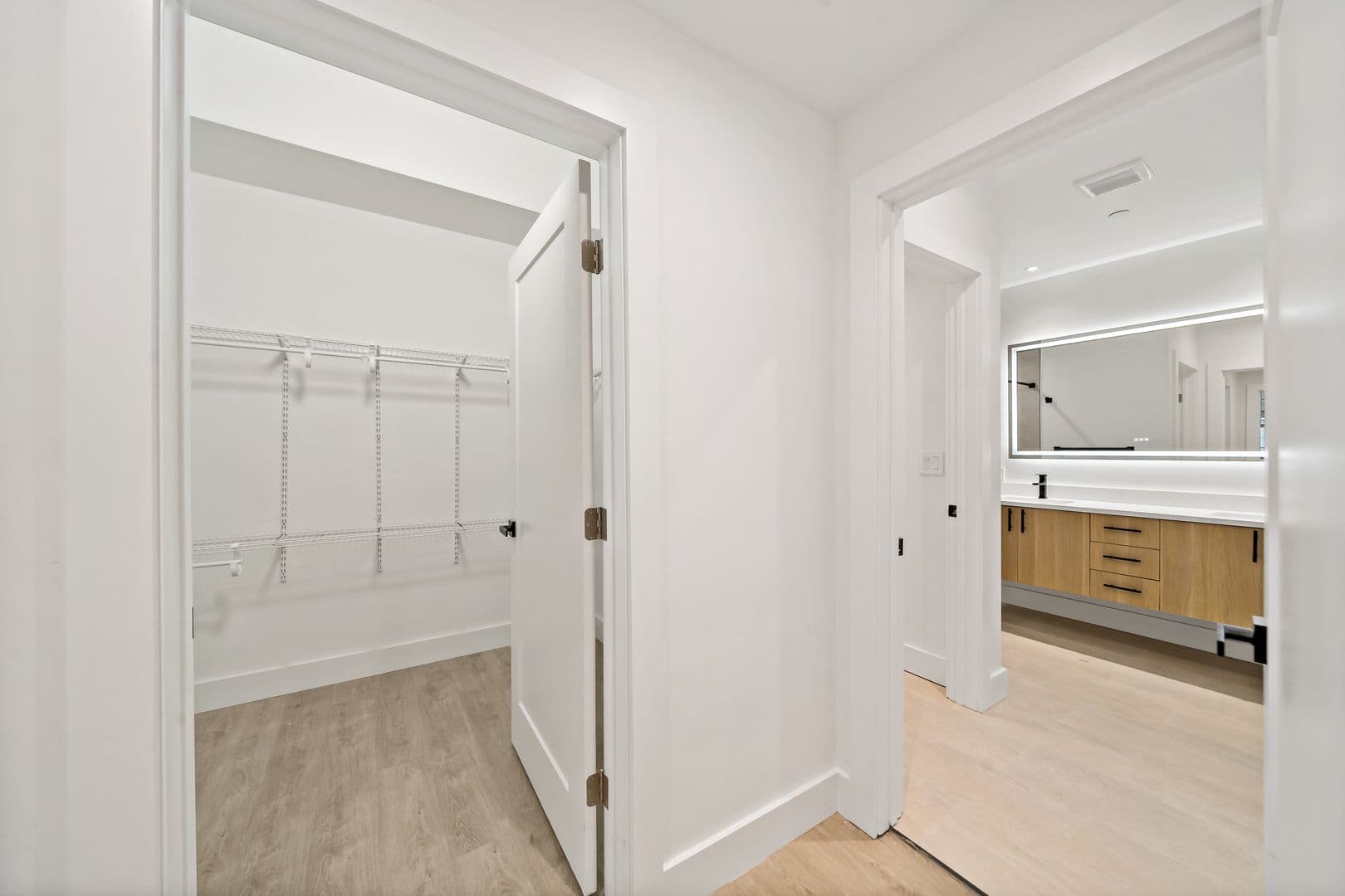 Philadelphia Apartment: 326 N 12th Street