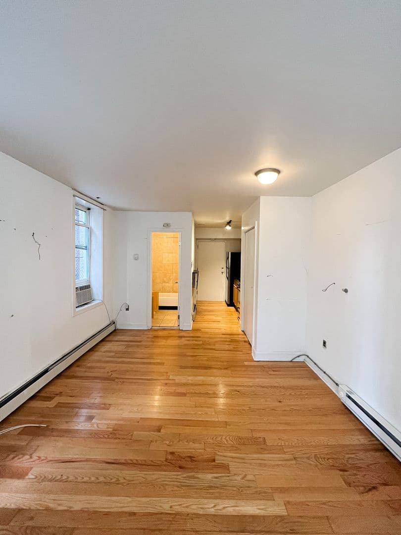 Philadelphia Apartment: 2100 Block Christian Street