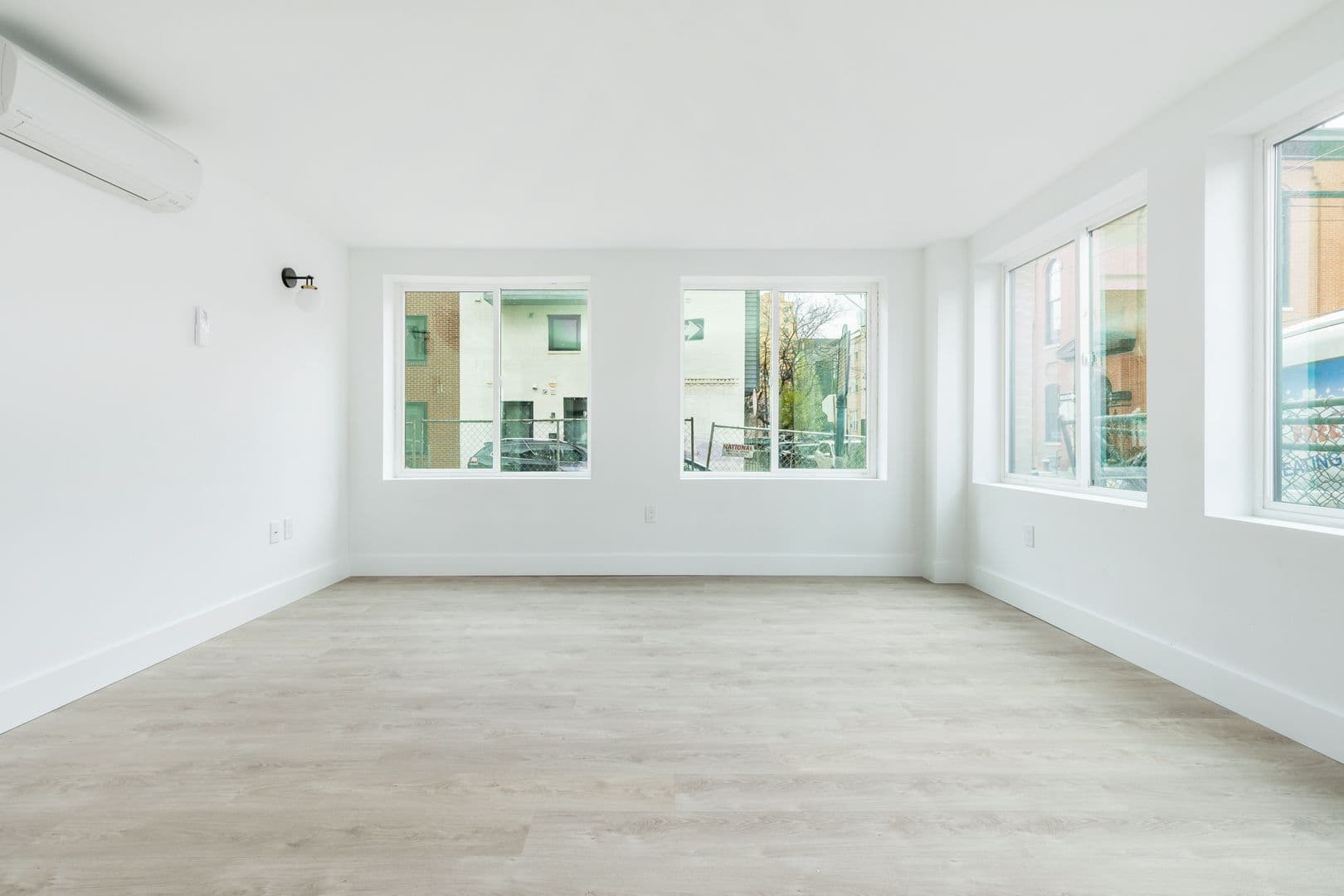 Philadelphia Apartment: 734 South 17th Street
