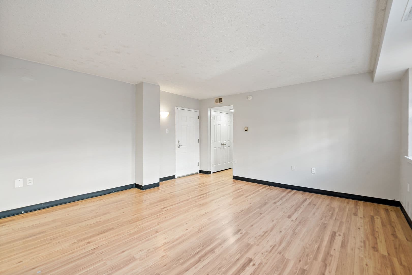 Philadelphia Apartment: 700-734 S. 17th Street