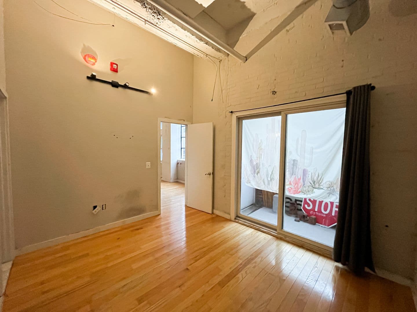 Philadelphia Apartment: 340 North 12th Street