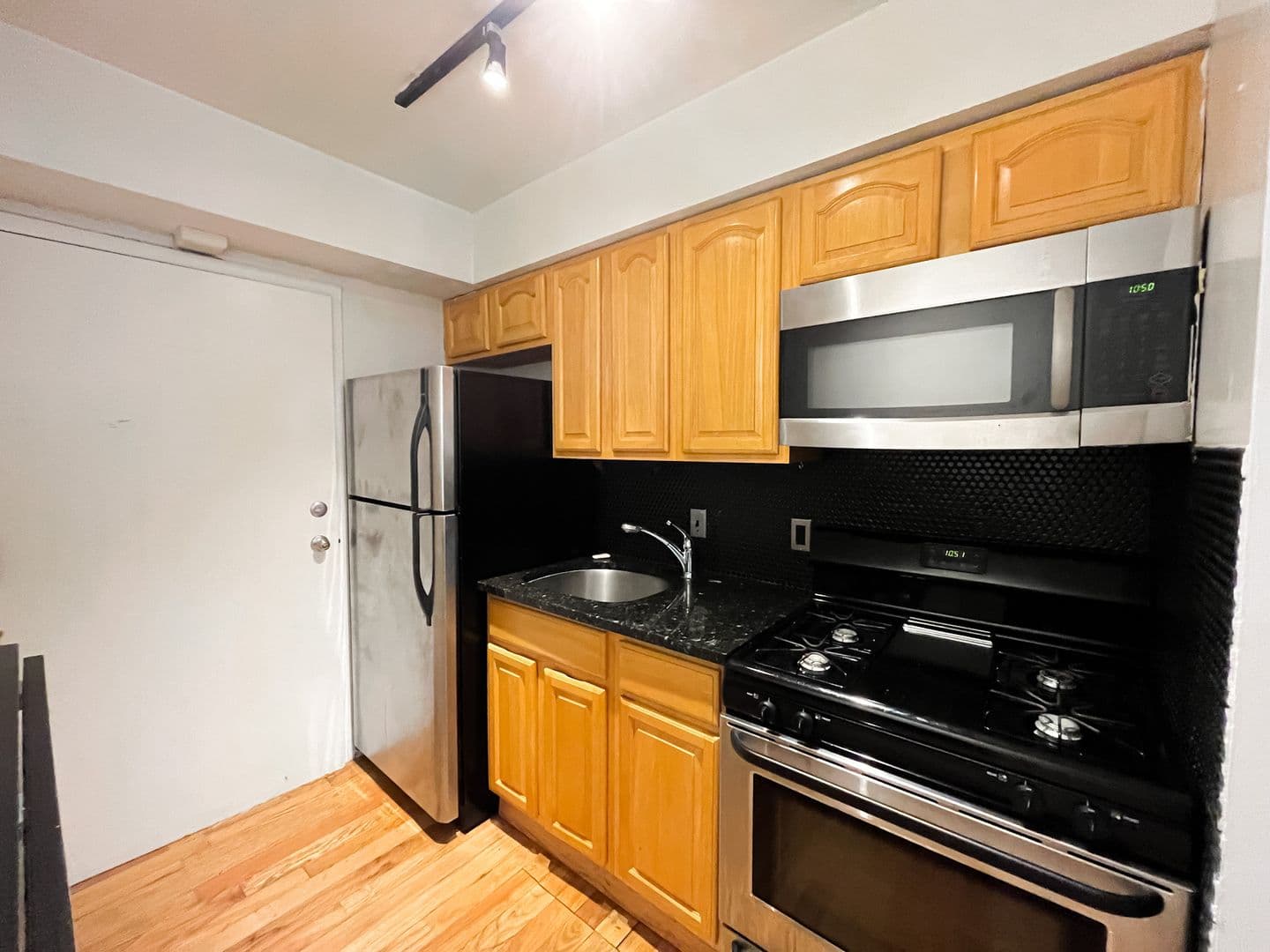 Philadelphia Apartment: 2100 Block Christian Street