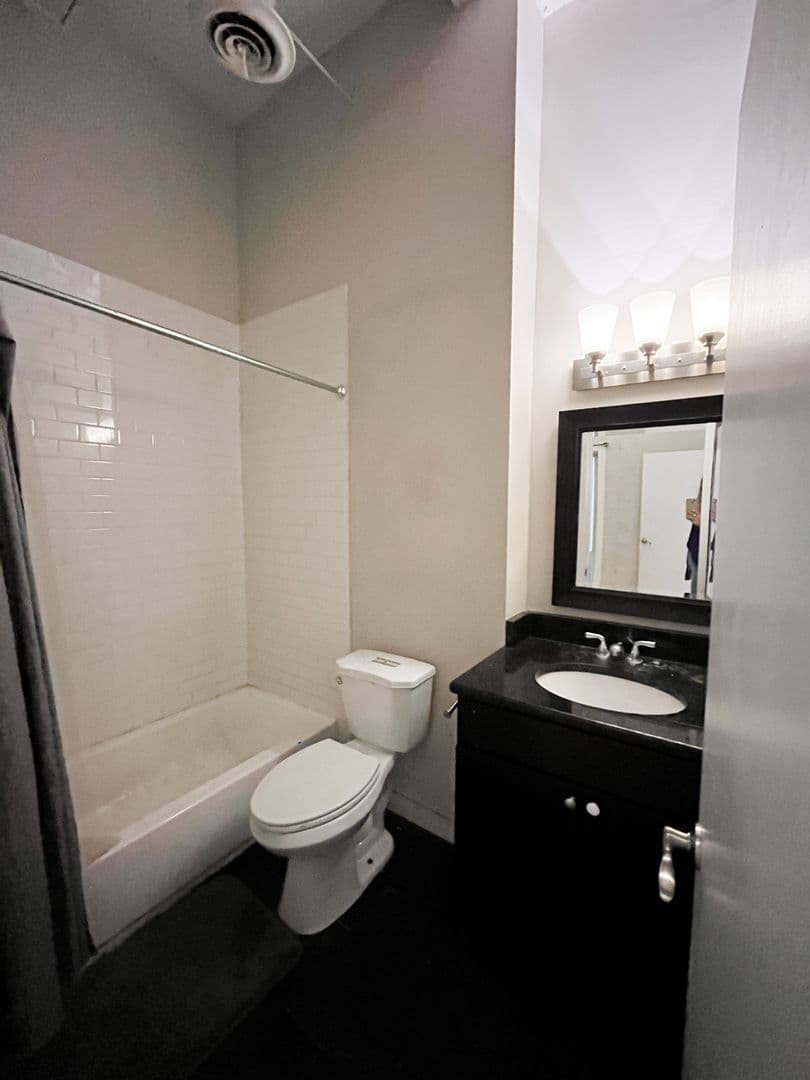 Philadelphia Apartment: 340 North 12th Street