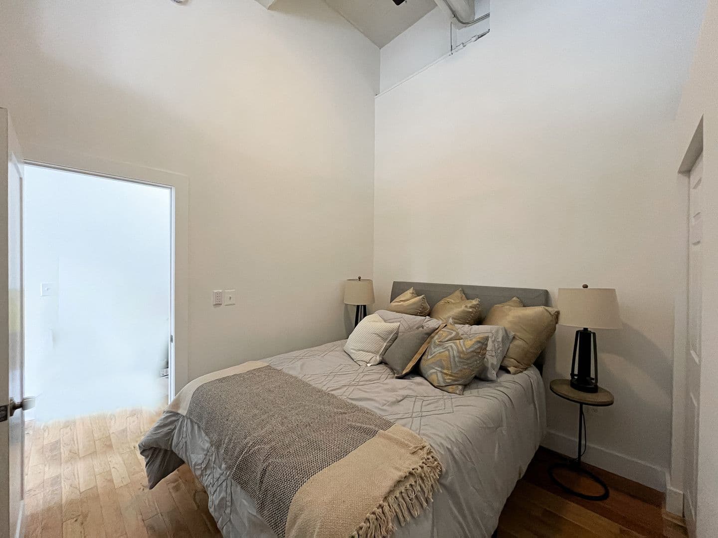 Philadelphia Apartment: 340 North 12th Street