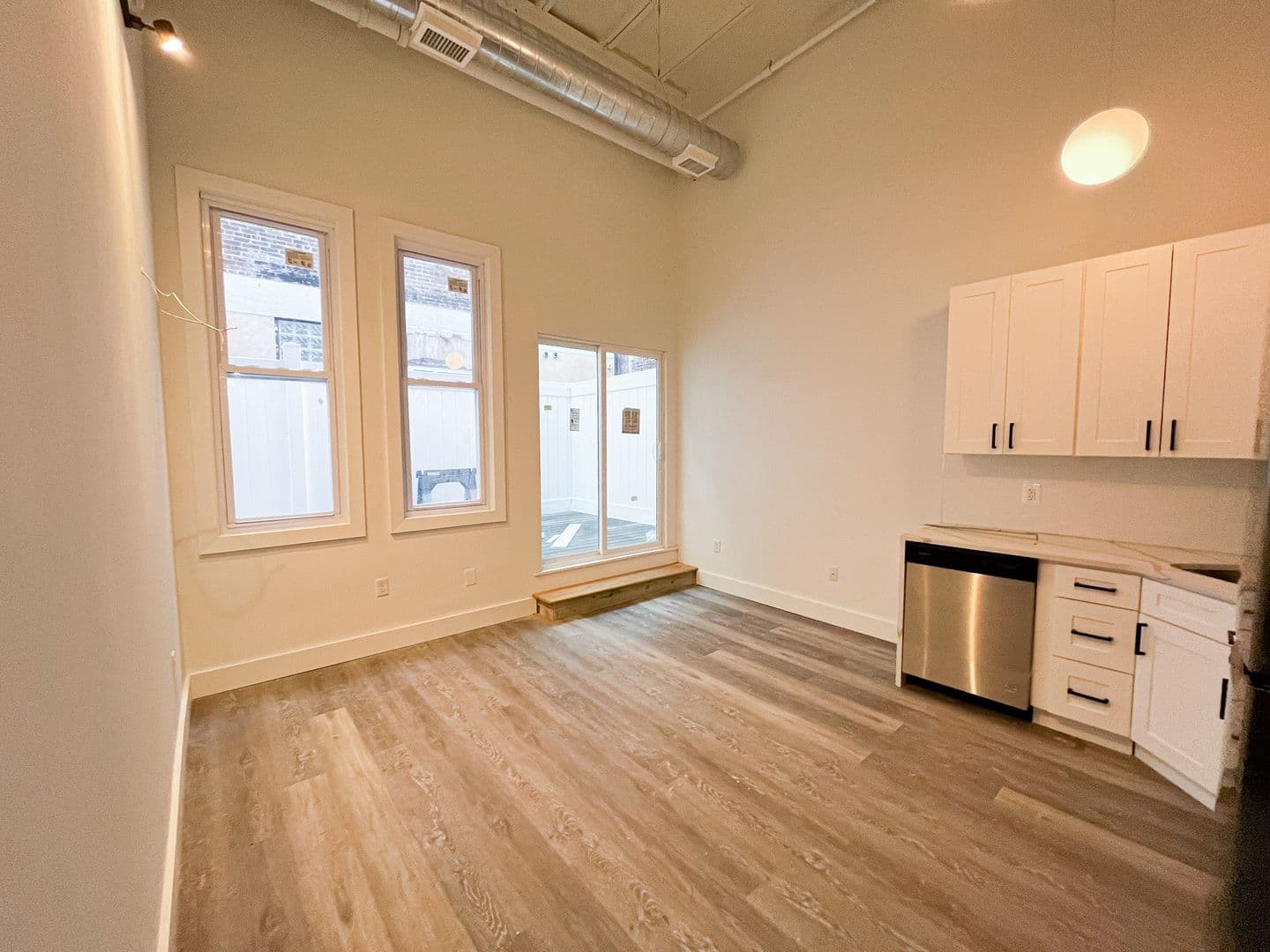 Philadelphia Apartment: 340 North 12th Street