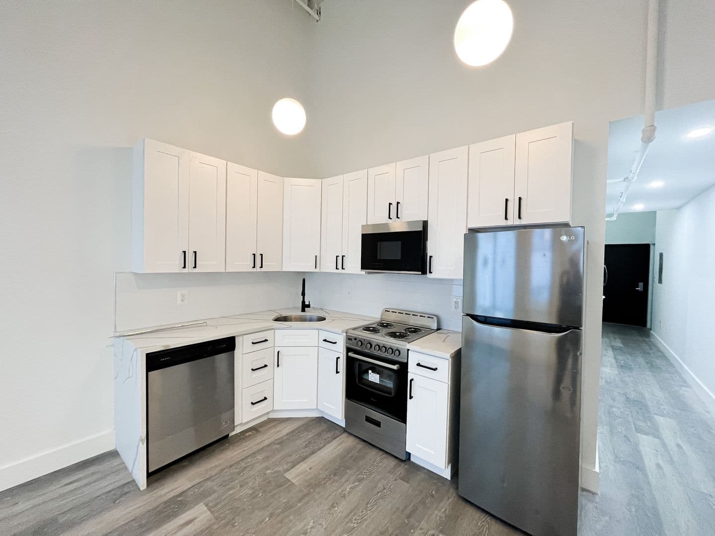 Philadelphia Apartment: 340 North 12th Street