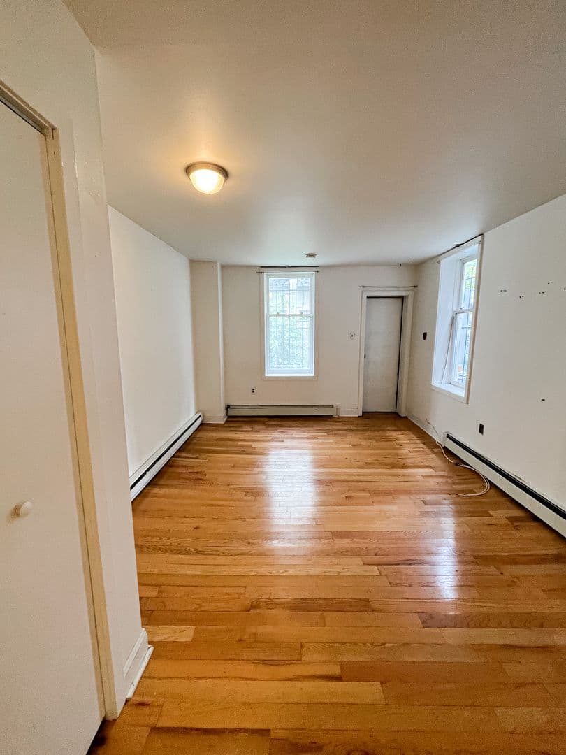 Philadelphia Apartment: 2100 Block Christian Street