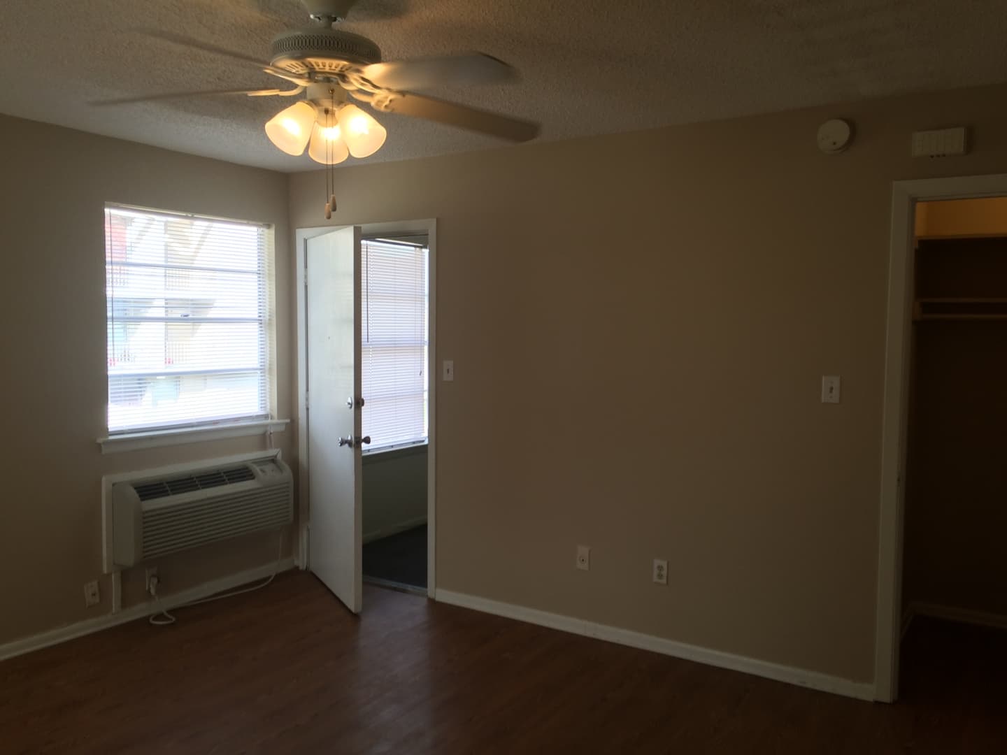 Metairie Apartment: 105-117 Raspberry Ln.