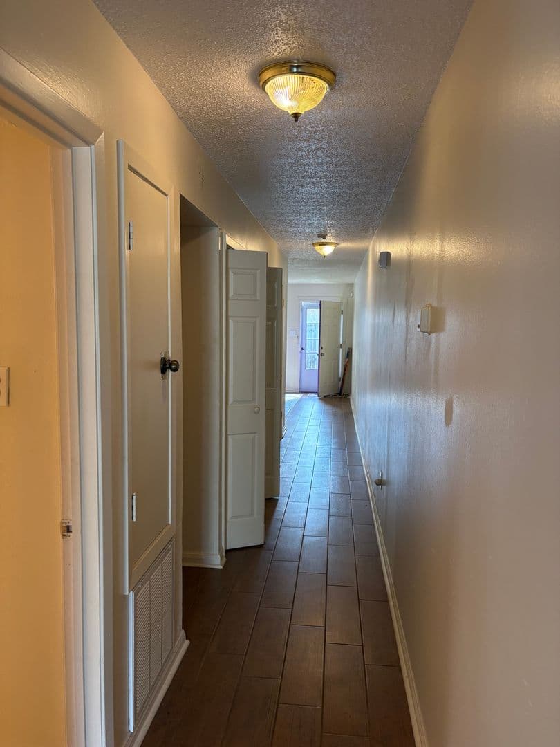 New Orleans House: 1827 8th St.