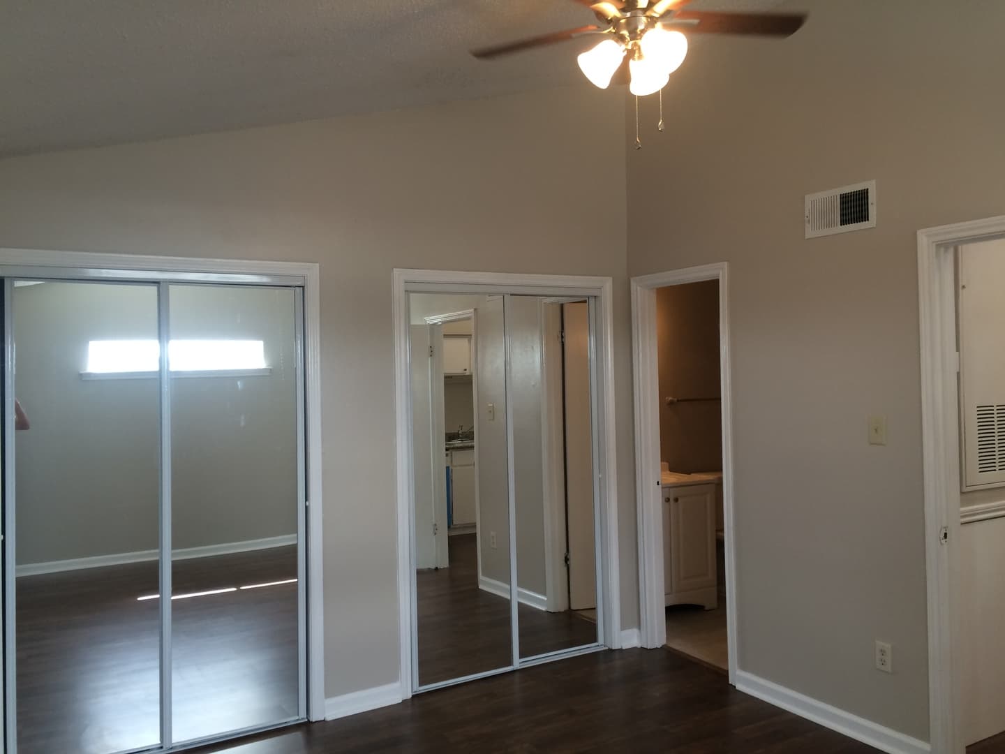 Metairie Apartment: 2224 Pasadena Ave.