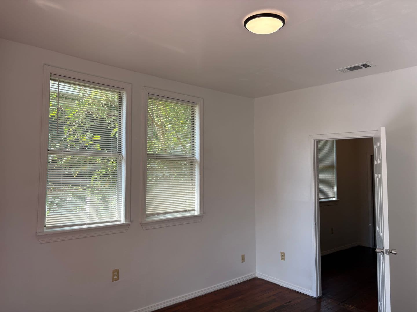 New Orleans Apartment: 2404-06 A.P. Tureaud St.
