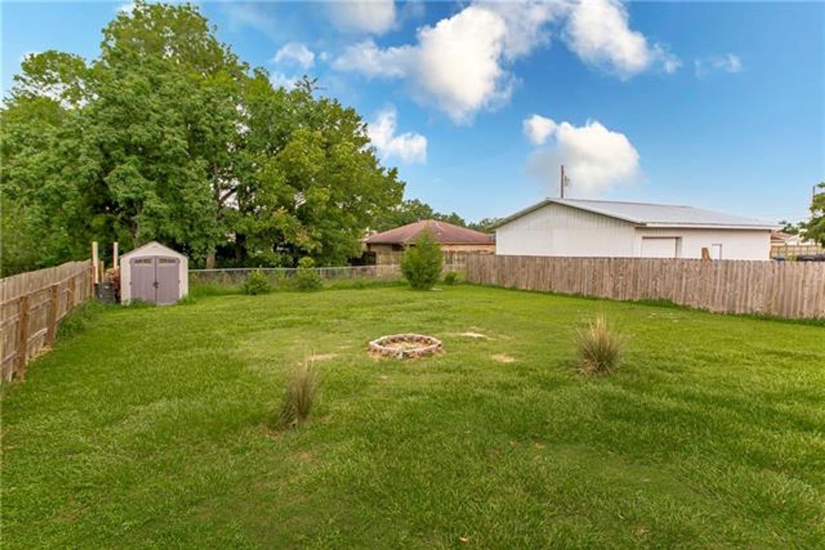 Violet House: 2409 Riverbend Dr.