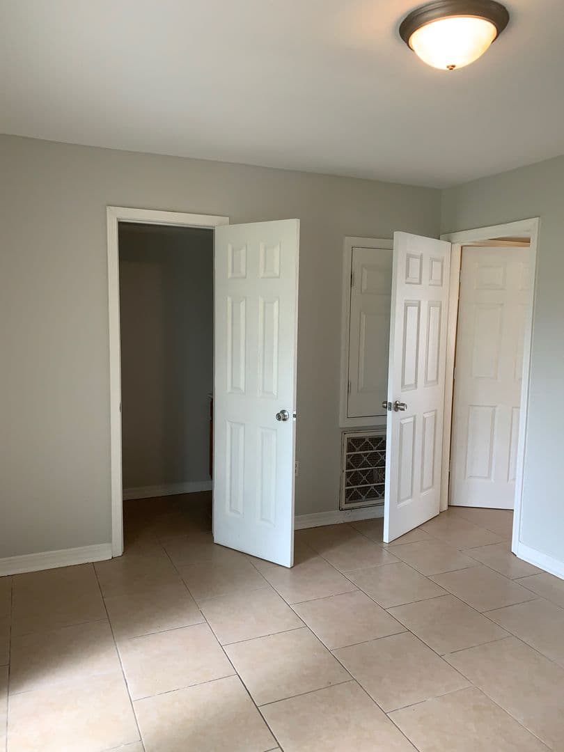 Chalmette Apartment: 8532-34 Deerfield Dr.