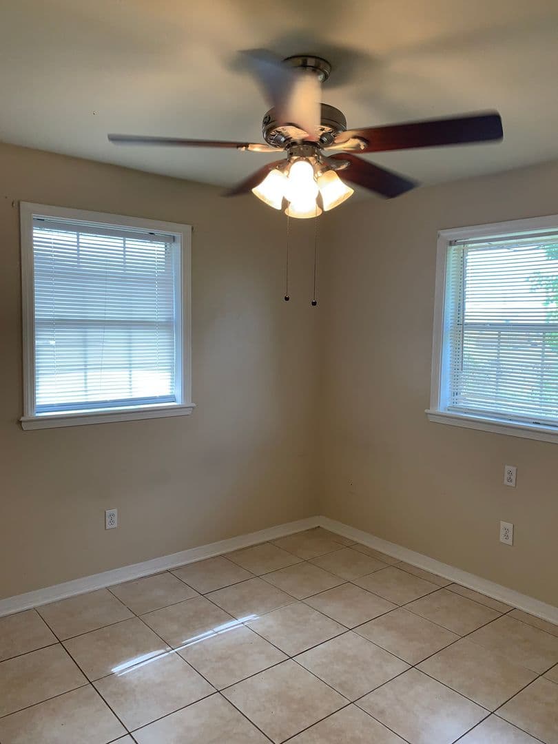 Chalmette Apartment: 3100-02 Pakenham Dr.