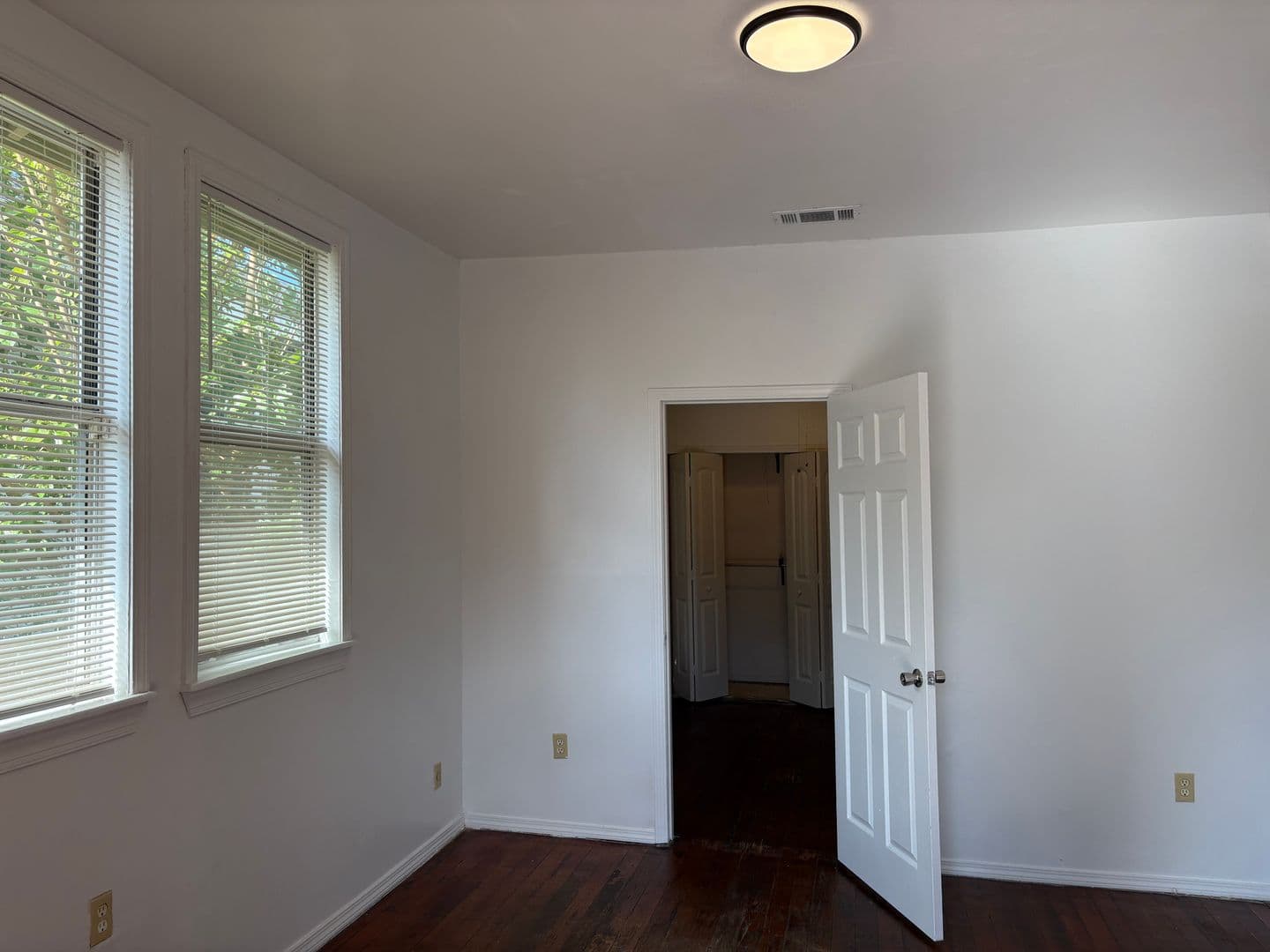 New Orleans Apartment: 2404-06 A.P. Tureaud St.