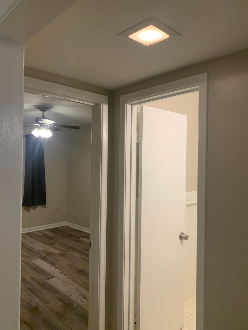 River Ridge Apartment: 10542 Jefferson Hwy.