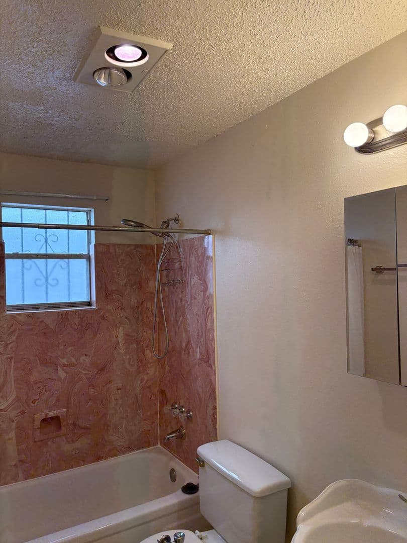 New Orleans House: 1827 8th St.