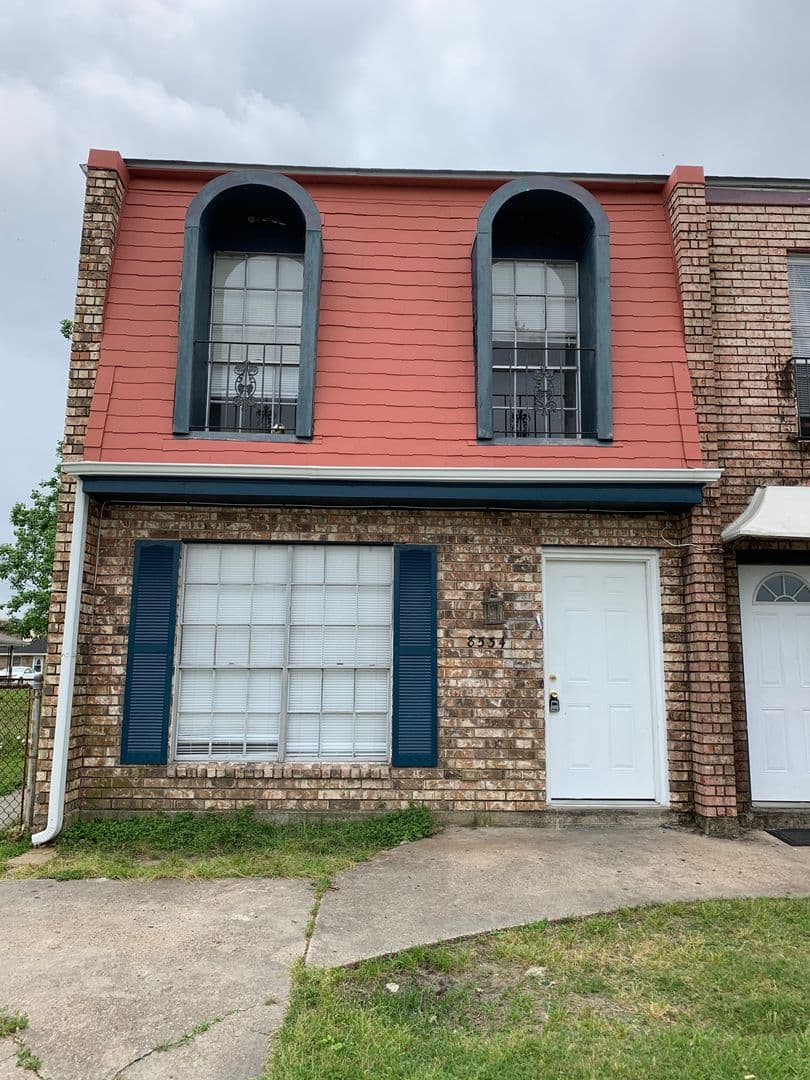 Chalmette Apartment: 8532-34 Deerfield Dr.
