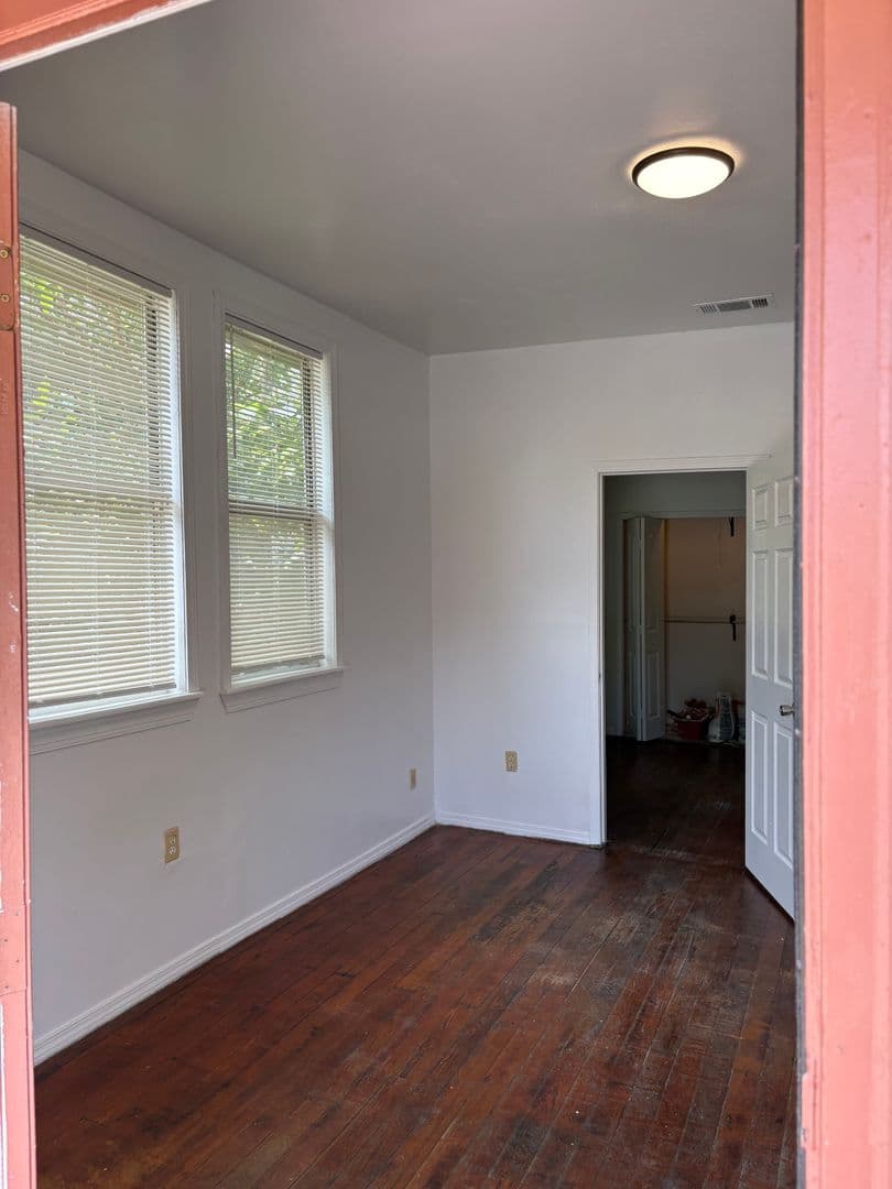 New Orleans Apartment: 2404-06 A.P. Tureaud St.